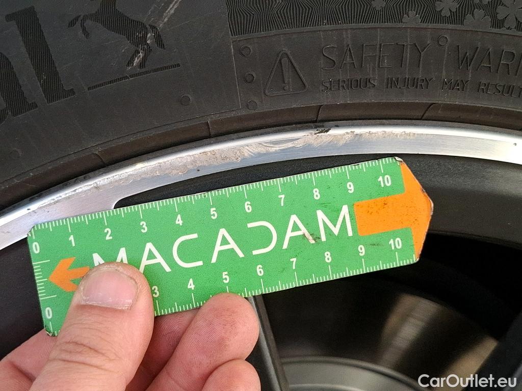  Bmw  Serie 1 BMW Série 1 / 2019 / 5P / Berline 118i DKG7 Business Design #50