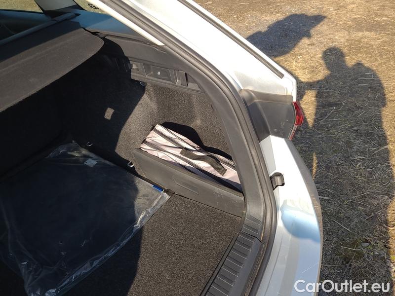  Skoda  Octavia  Combi (NX3)(2020) Oct.Combi 1.5TSI 110 Style #15