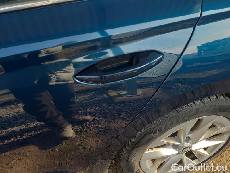  Skoda  Octavia  Combi (NX3)(2020) Oct.Combi 2.0TDI 85 Style AT #17