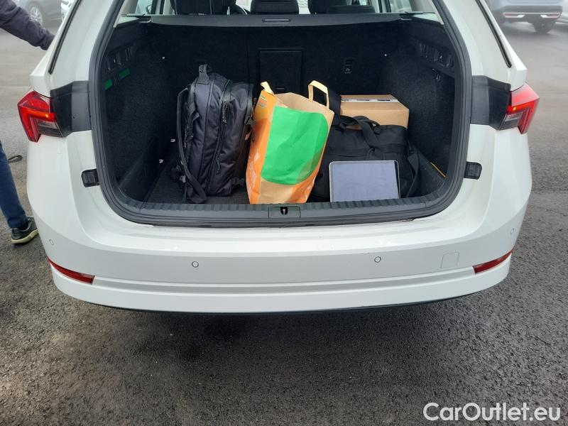  Skoda  Octavia  Combi (NX3)(2020) Oct.Combi 1.5TSI 110 Style #7