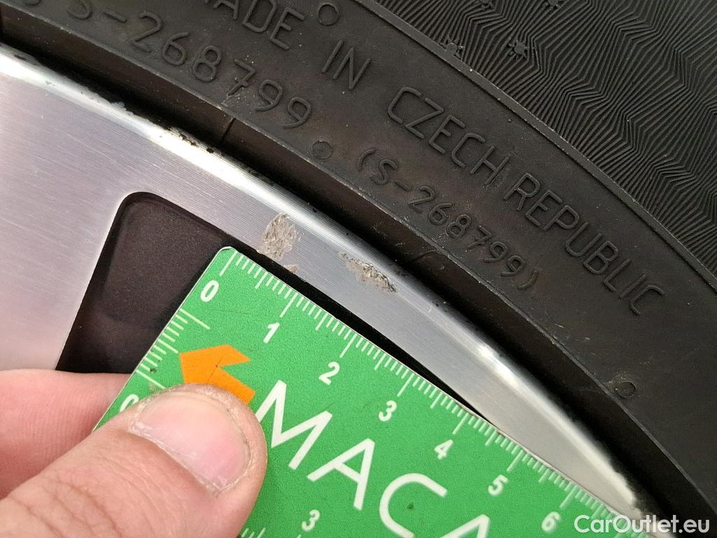  Bmw  Serie 1 BMW Série 1 / 2019 / 5P / Berline 118i DKG7 Business Design #42