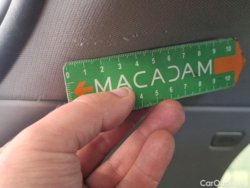  Bmw  Serie 1 BMW Série 1 / 2019 / 5P / Berline 118i DKG7 Business Design #62