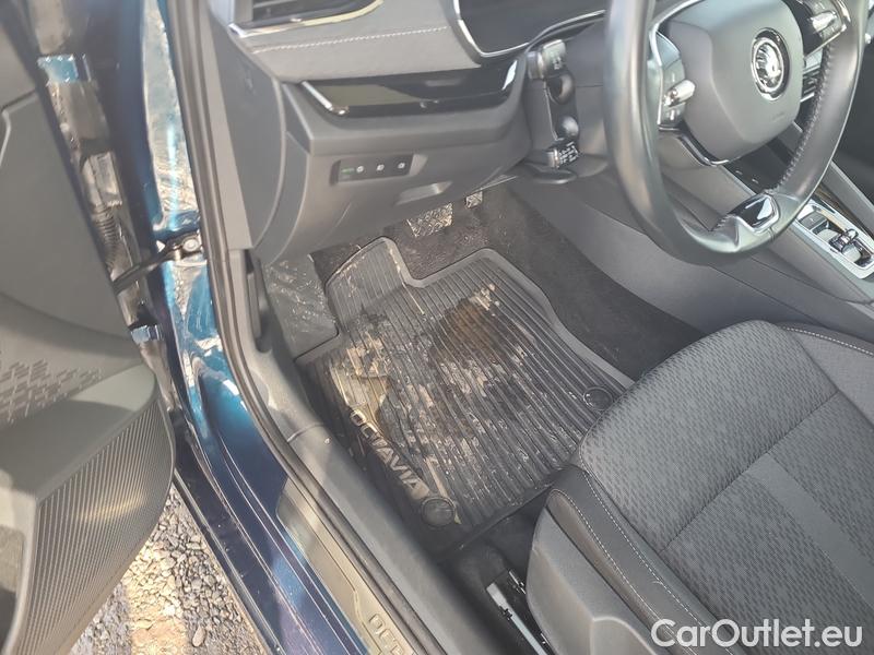  Skoda  Octavia  Combi (NX3)(2020) Oct.Combi 2.0TDI 85 Style AT #4