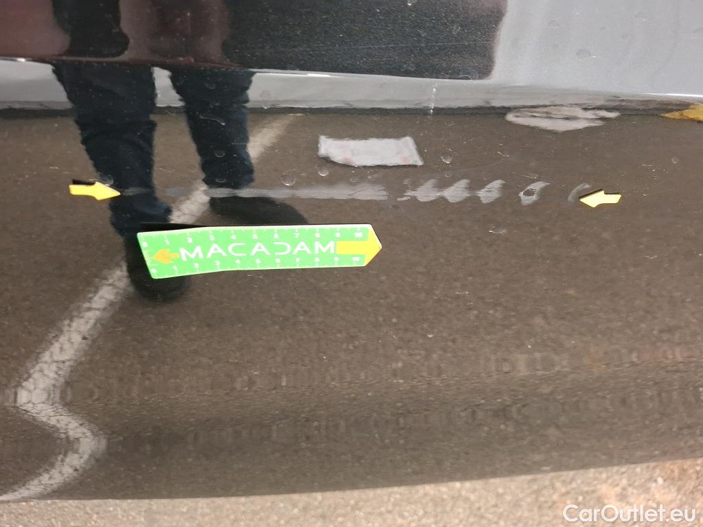  Bmw  Serie 1 BMW Série 1 / 2019 / 5P / Berline 118i DKG7 Business Design #7