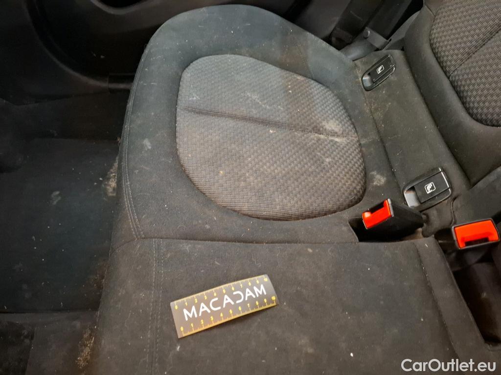  Bmw  X1 BMW  / 2019 / 5P / SUV sDrive16d Business Design #24