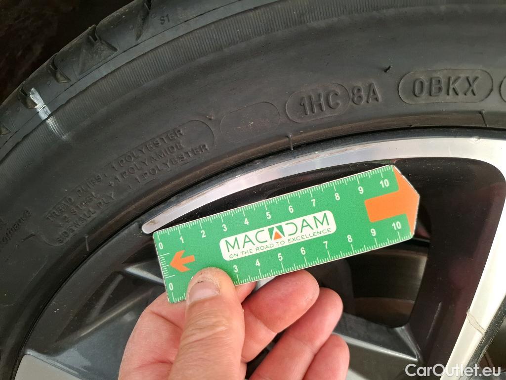  Hyundai  i30 HYUNDAI  Sport Wagon  2020  5P  Break 10 TGDI 120 MHEV IMT CREATIVE SW #24