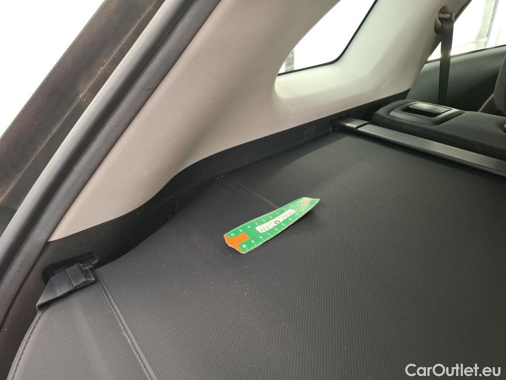  KIA  Niro KIA  / 2019 / 5P / Berline 1.6 GDI PHEV Motion DCT6 MY22 #6