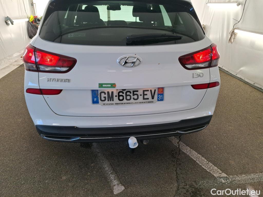  Hyundai  i30 HYUNDAI  Sport Wagon  2020  5P  Break 10 TGDI 120 MHEV IMT CREATIVE SW #42