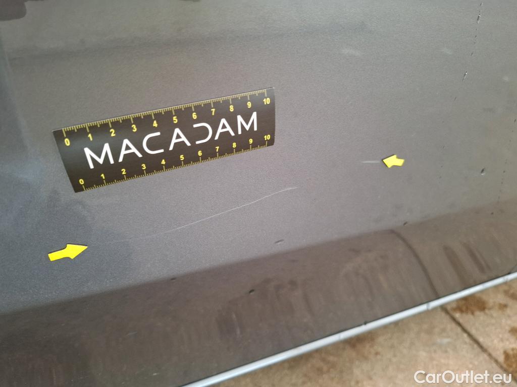  Mercedes  A-Klasse MERCEDES-BENZ Classe A Berline / 2018 / 4P / Berline A 200 d Business Line 8G-DCT #2