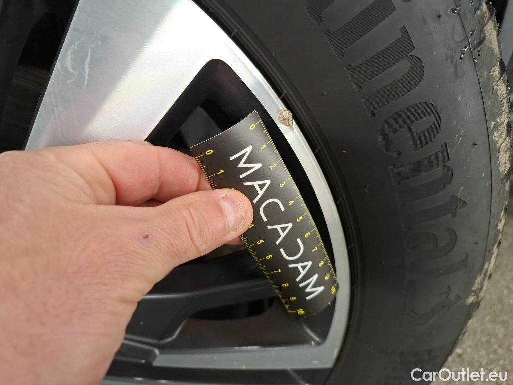  Peugeot  3008  II Allure Pack 1.5 HDi 130CV BVA8 E6d #39