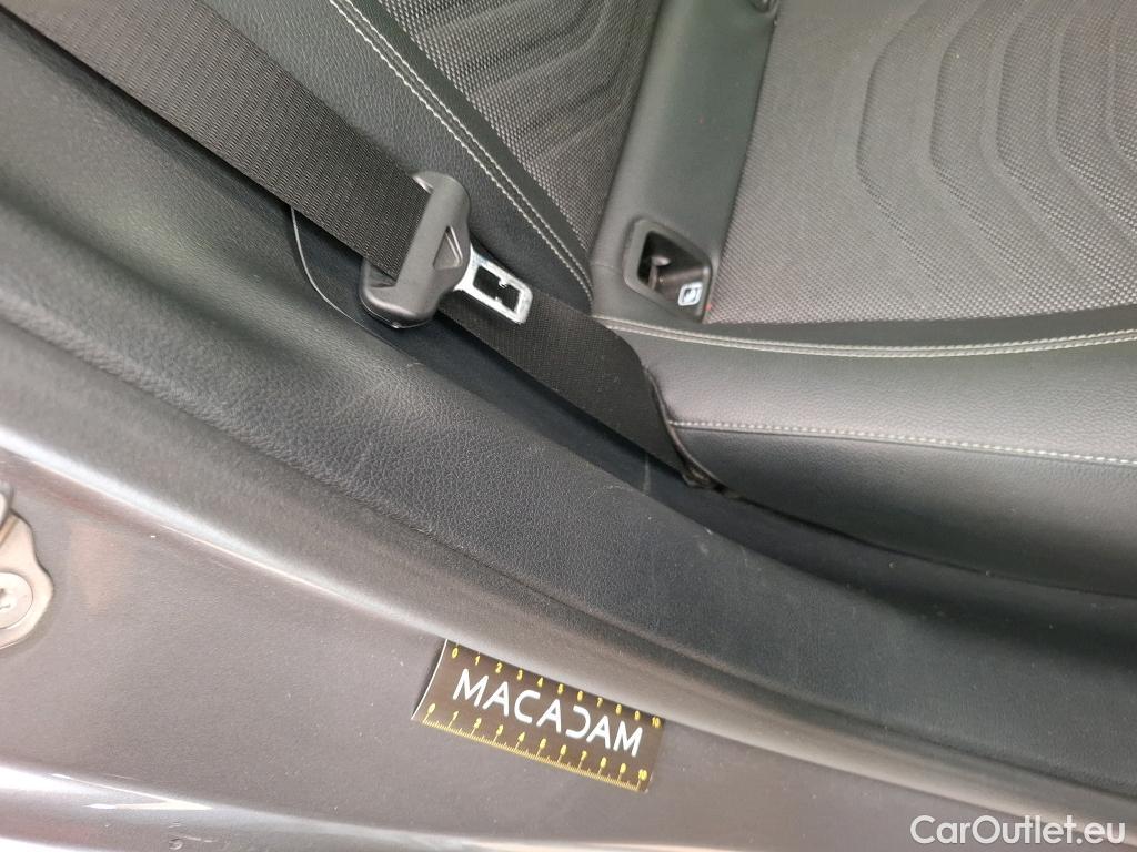  Mercedes  A-Klasse MERCEDES-BENZ Classe A Berline / 2018 / 4P / Berline A 200 d Business Line 8G-DCT #5