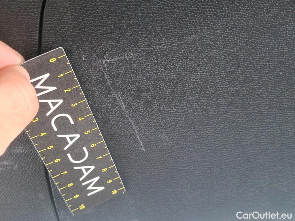  Peugeot  3008  Active Pack 1.5 HDi 130CV BVA8 E6d #28