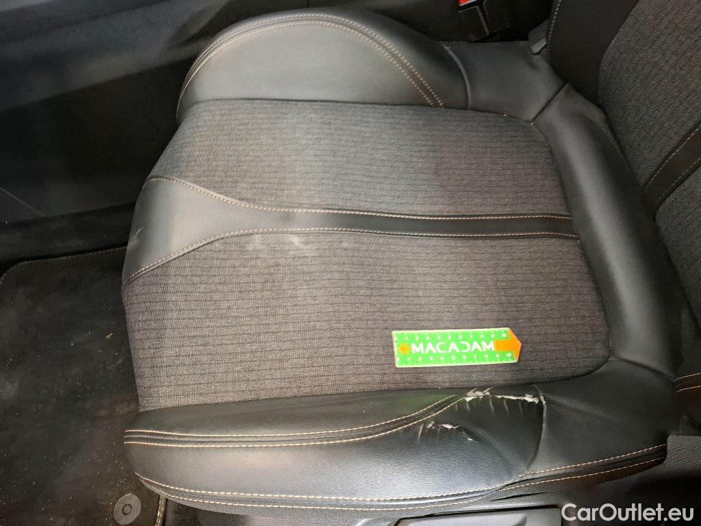  Peugeot  3008  GT Line 1.5 HDi 130CV BVM6 E6dT #4