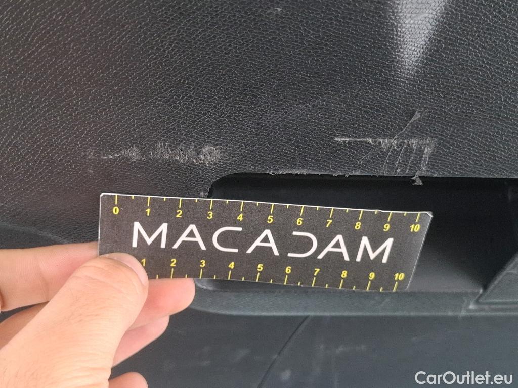  Peugeot  3008  Active Pack 1.5 HDi 130CV BVA8 E6d #25