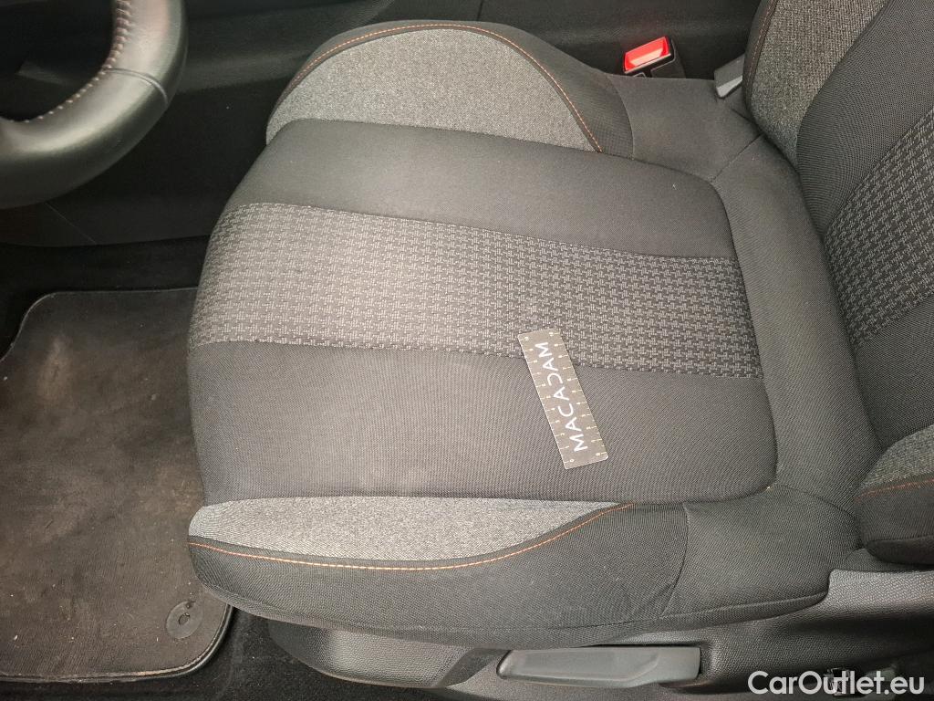  Peugeot  3008  Active Pack 1.5 HDi 130CV BVA8 E6d #37