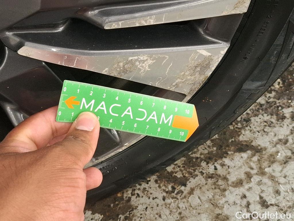  Peugeot  2008 PEUGEOT  5p Crossover BlueHDi 100 ¤6.c S&S ALLURE BUSINESS #48