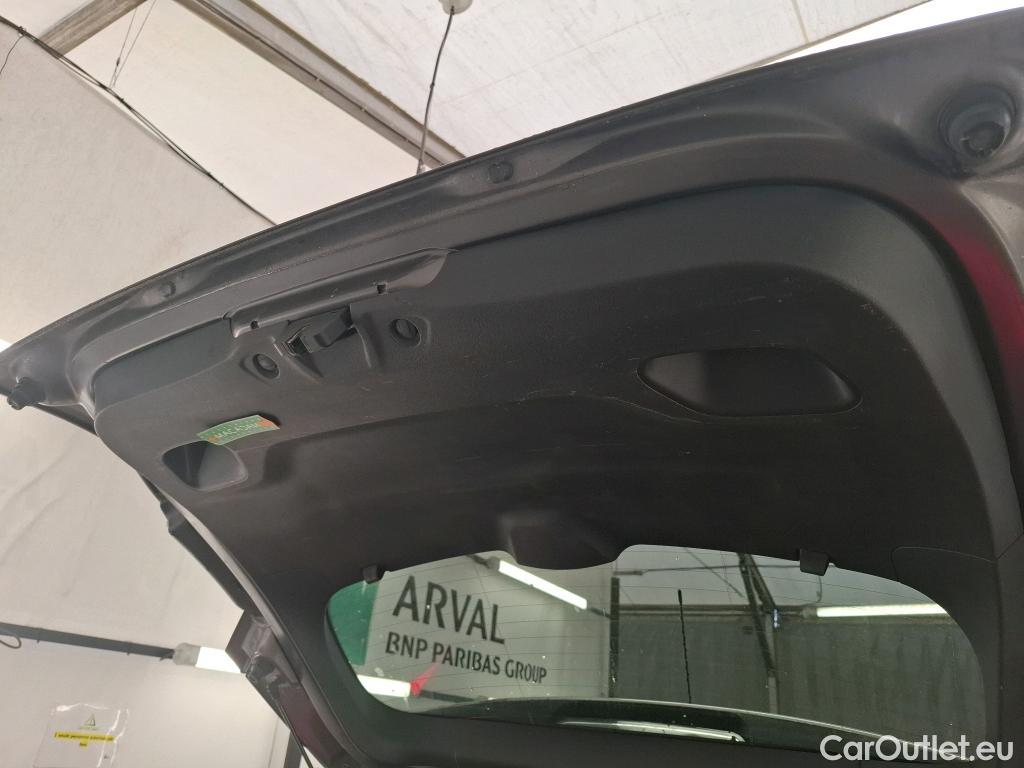  Peugeot  2008 PEUGEOT  5p Crossover BlueHDi 100 ¤6.c S&S ALLURE BUSINESS #52