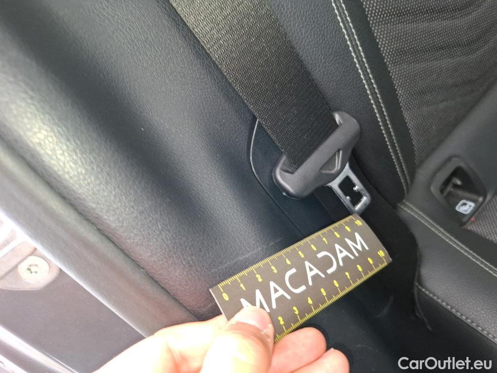  Mercedes  A-Klasse MERCEDES-BENZ Classe A Berline / 2018 / 4P / Berline A 200 d Business Line 8G-DCT #7