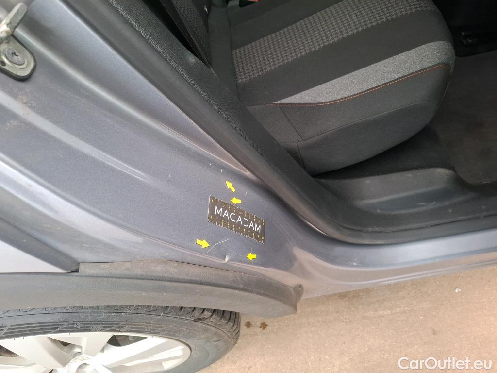  Peugeot  3008  Active Pack 1.5 HDi 130CV BVA8 E6d #6