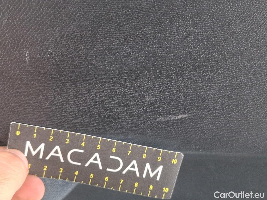  Peugeot  3008  Active Pack 1.5 HDi 130CV BVA8 E6d #29