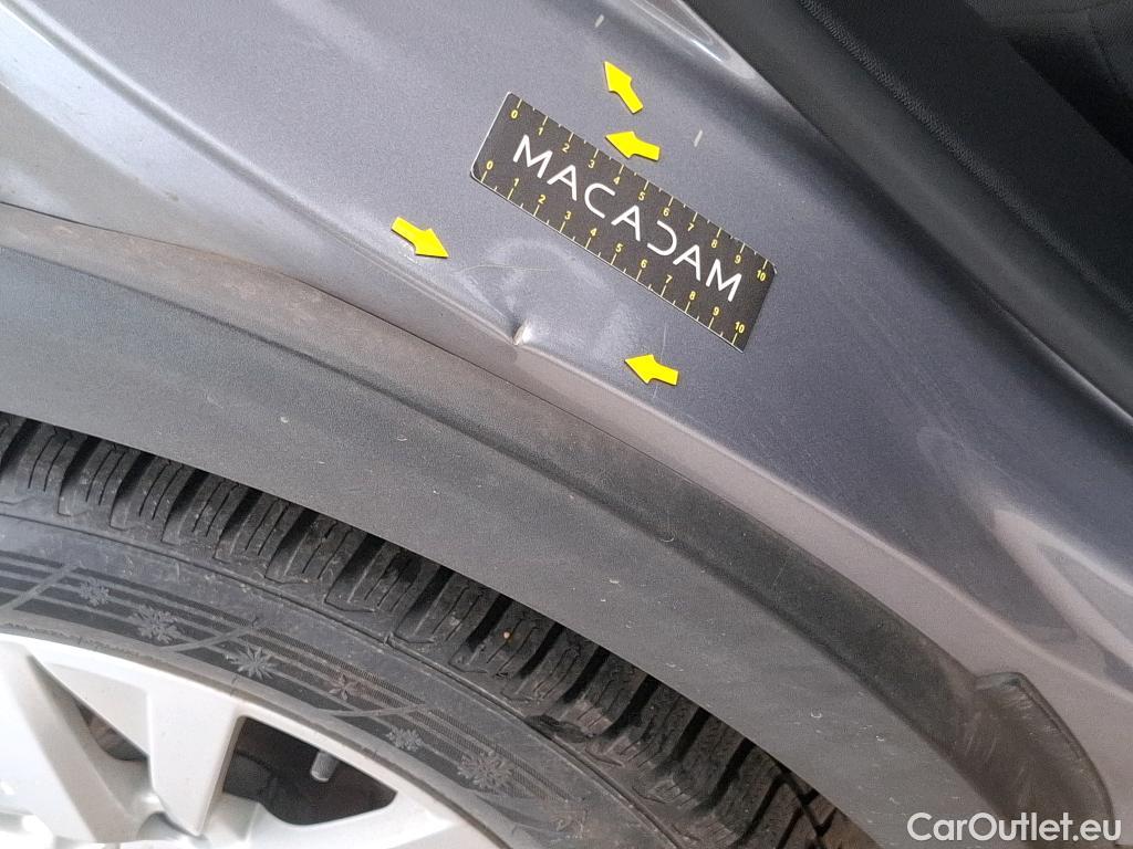  Peugeot  3008  Active Pack 1.5 HDi 130CV BVA8 E6d #8