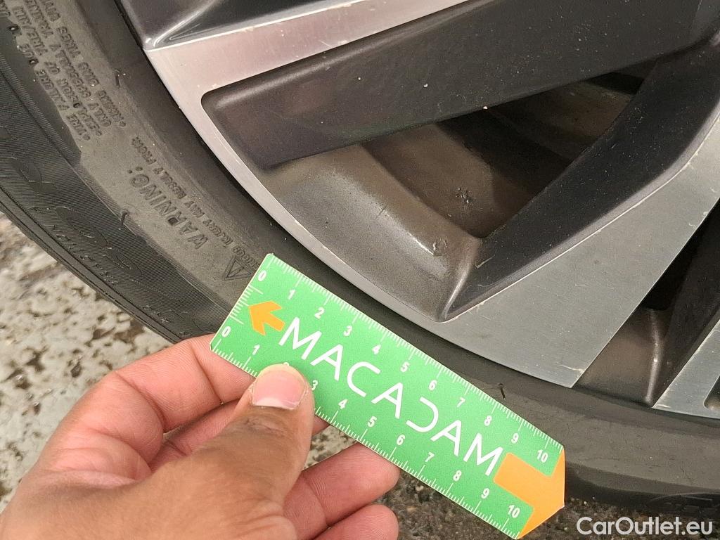  Peugeot  2008 PEUGEOT  5p Crossover BlueHDi 100 ¤6.c S&S ALLURE BUSINESS #44