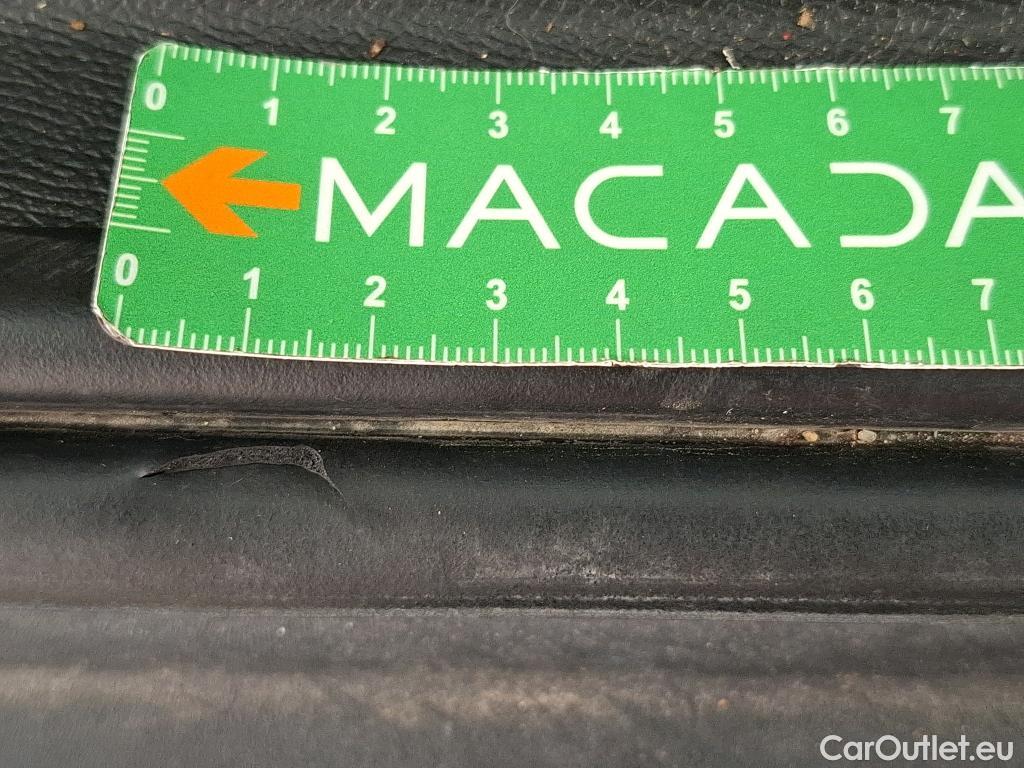  Peugeot  3008  Active Pack 1.5 HDi 130CV BVA8 E6d #2