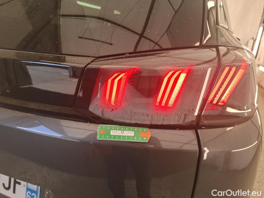  Peugeot  5008  Allure Pack 1.5 HDi 130CV BVA8 7 Sieges E6d #30