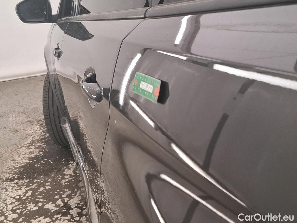  Peugeot  5008  Allure Pack 1.5 HDi 130CV BVA8 7 Sieges E6d #4