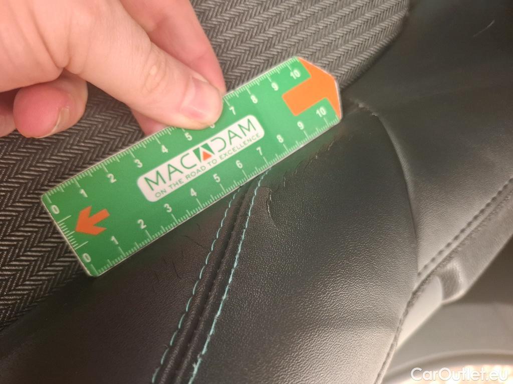  Peugeot  5008  Allure Pack 1.5 HDi 130CV BVA8 7 Sieges E6d #19