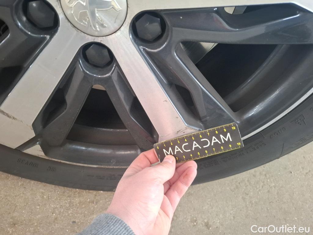  Peugeot  5008  GT 2.0 HDi 175CV BVA8 7 Sieges E6d #33