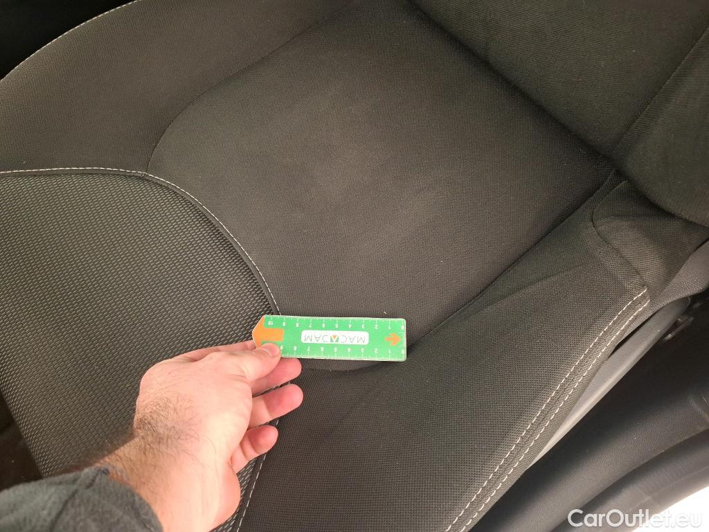  Renault  Clio  IV Business 0.9 TCe 90CV BVM5 E6 #34