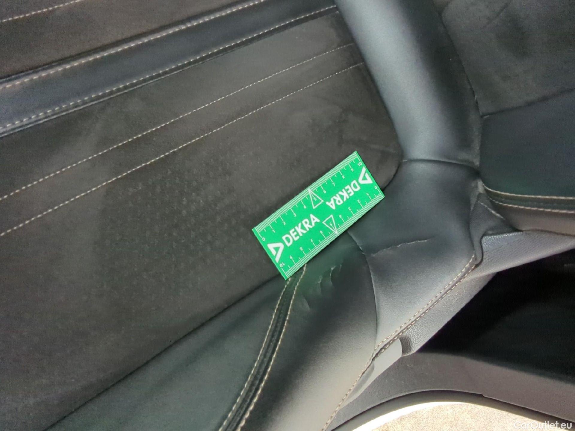  Peugeot  5008  GT Line 1.5 HDi 130CV BVA8 7 Sieges E6dT #2