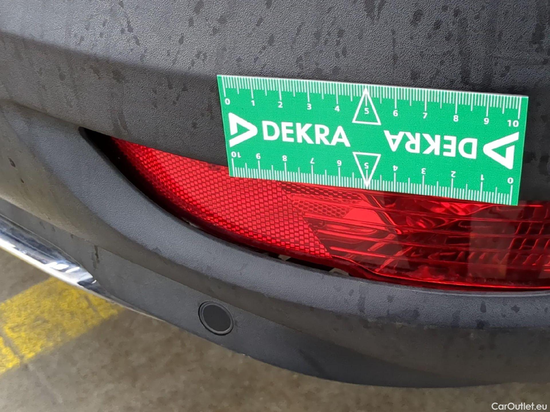  Peugeot  5008  GT Line 1.5 HDi 130CV BVA8 7 Sieges E6dT #22