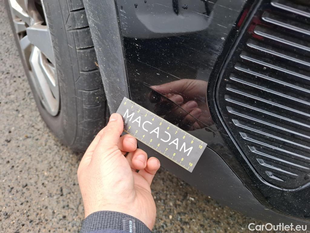  Peugeot  5008  Active Pack 1.5 HDi 130CV BVA8 7 Sieges E6d #8