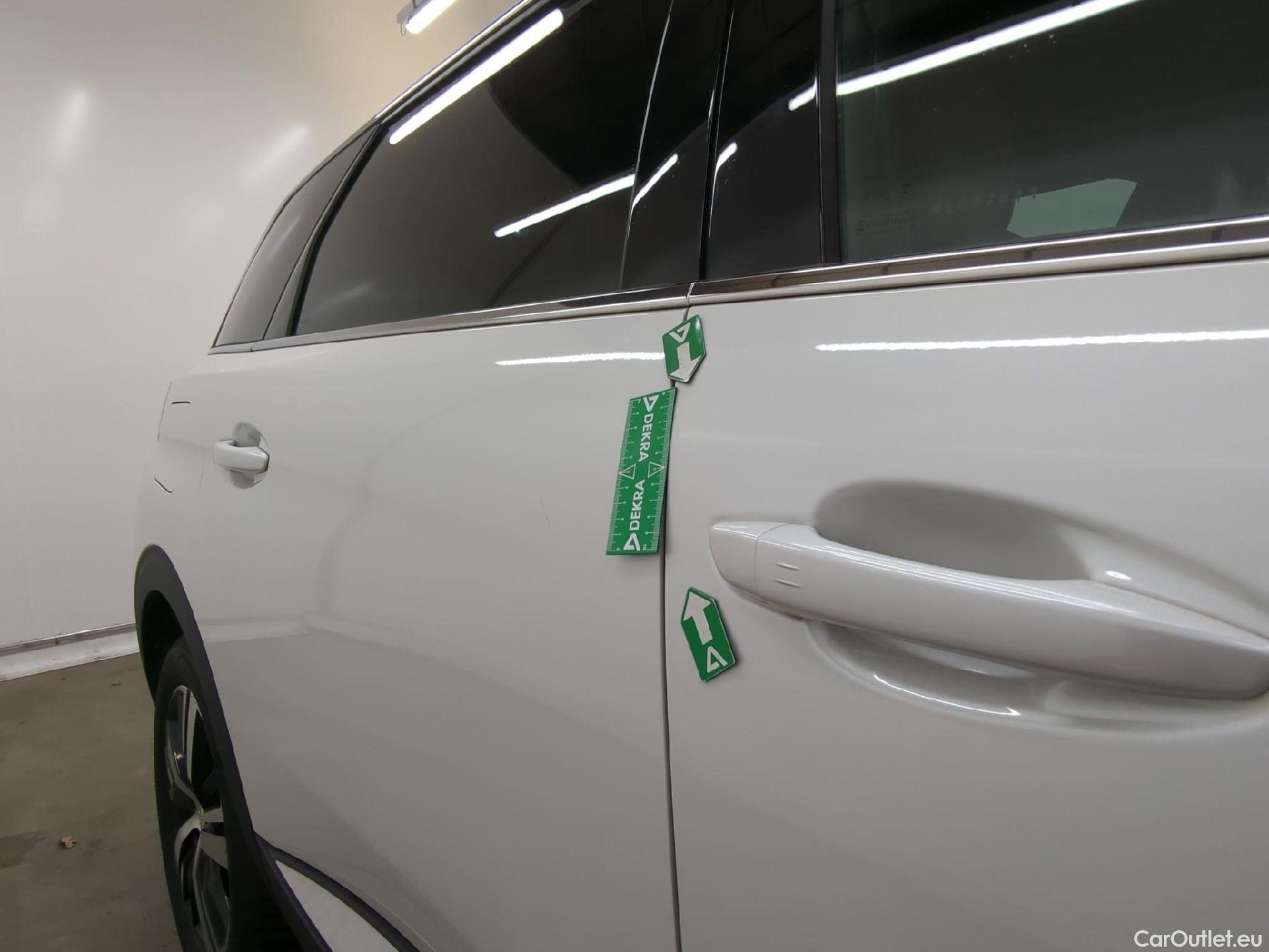  Peugeot  5008  GT Line 1.5 HDi 130CV BVA8 7 Sieges E6dT #17