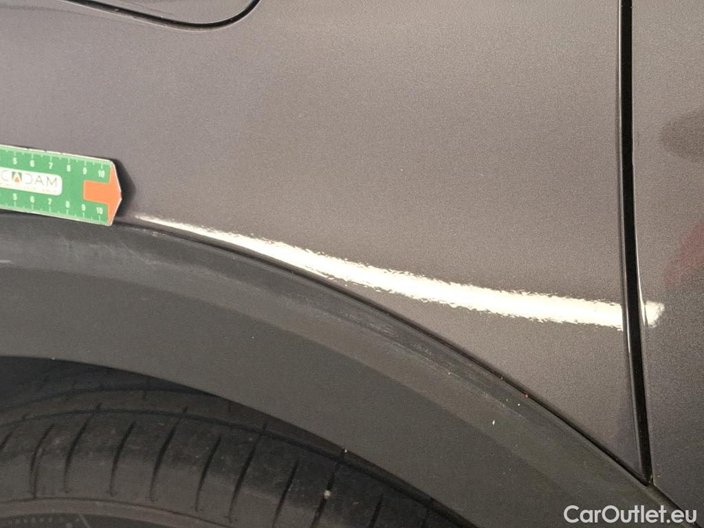  Peugeot  5008  Allure Pack 1.5 HDi 130CV BVA8 7 Sieges E6d #9