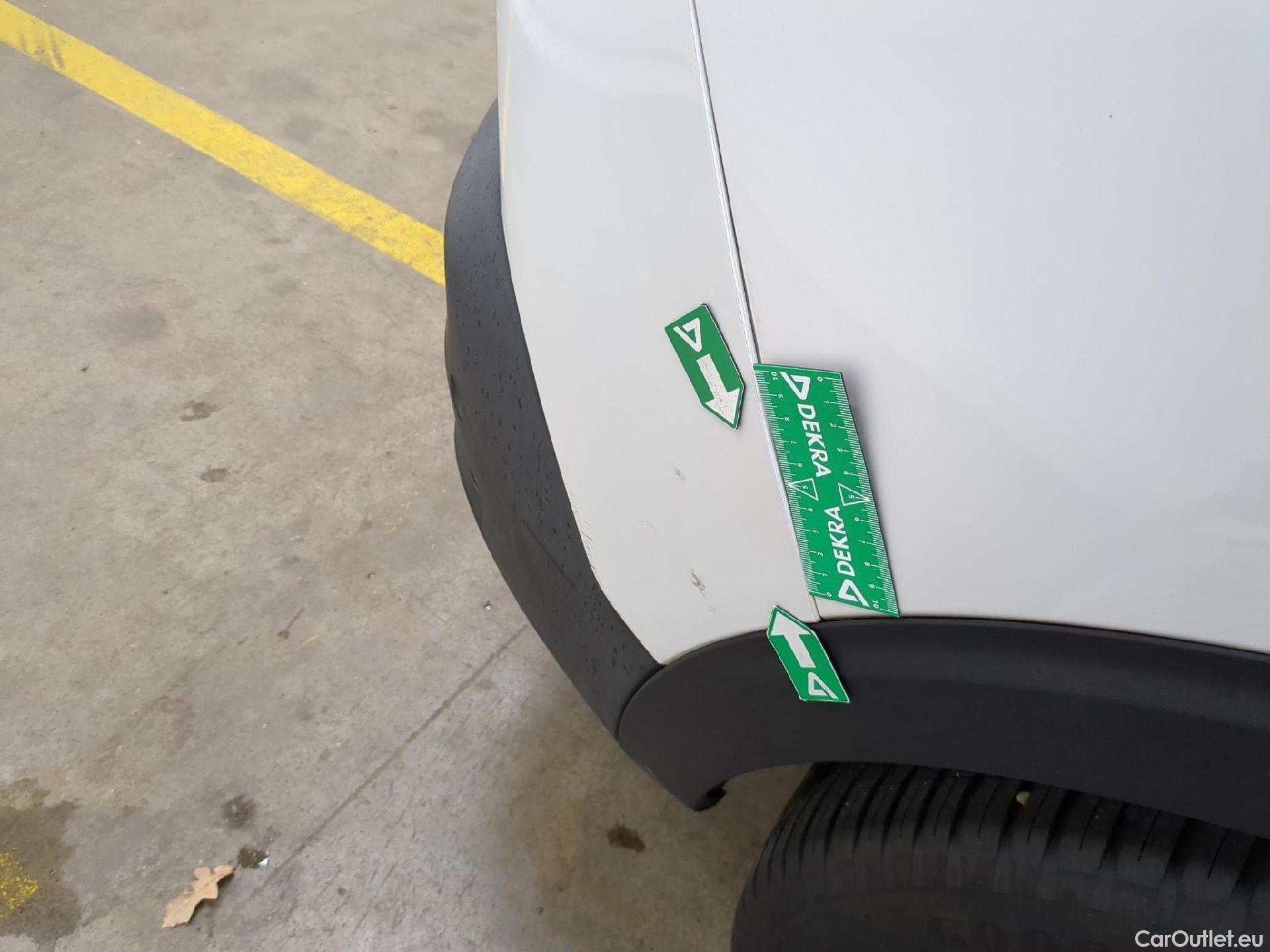  Peugeot  5008  GT Line 1.5 HDi 130CV BVA8 7 Sieges E6dT #13