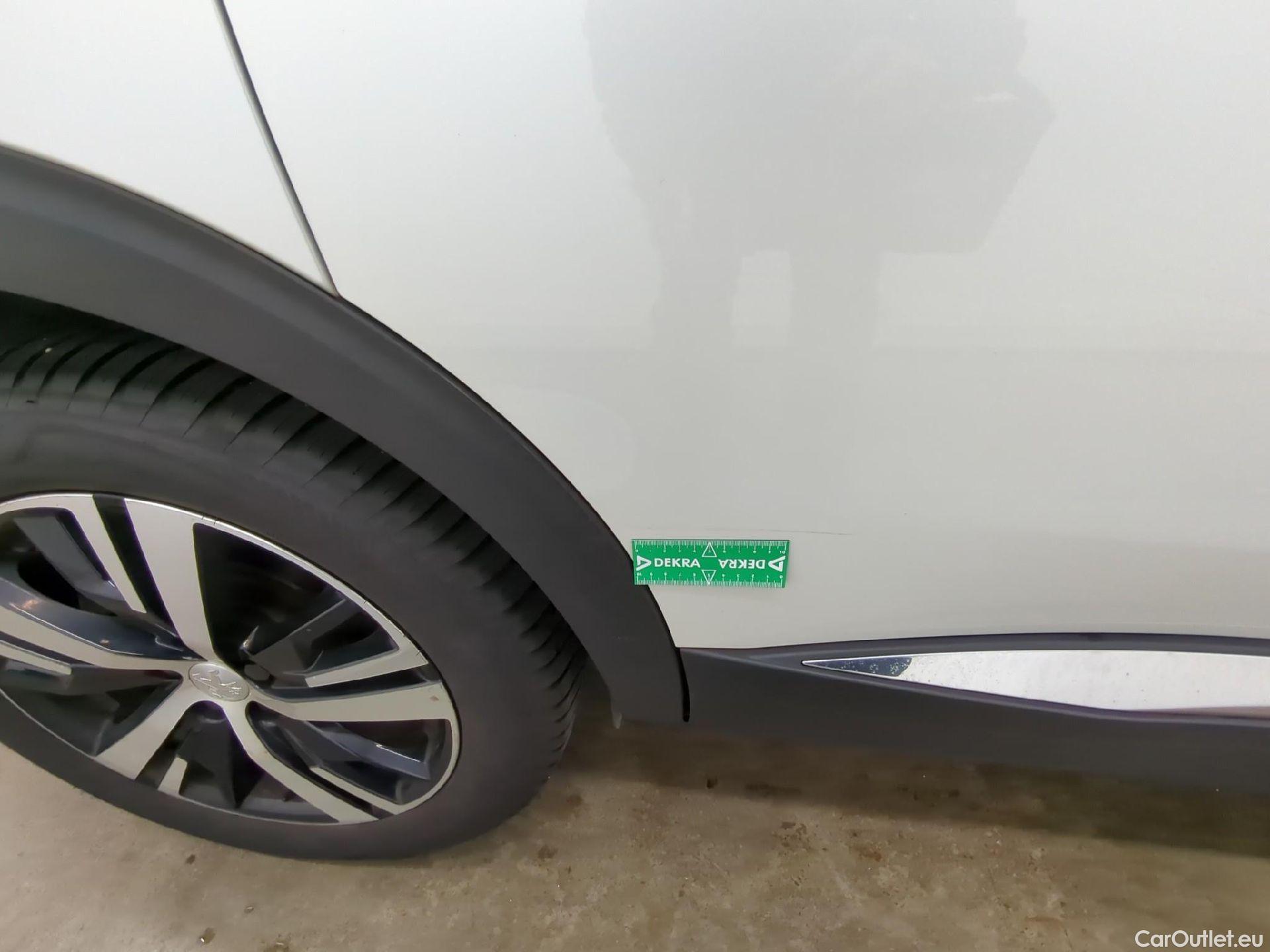  Peugeot  5008  GT Line 1.5 HDi 130CV BVA8 7 Sieges E6dT #15