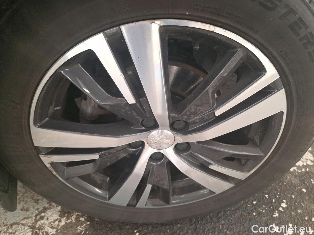  Peugeot  5008  Allure Pack 1.5 HDi 130CV BVA8 7 Sieges E6d #21