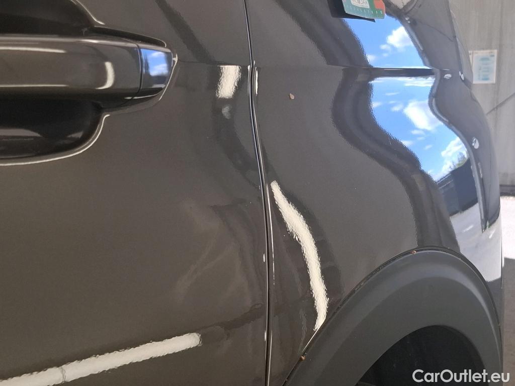  Peugeot  5008  Allure Pack 1.5 HDi 130CV BVA8 7 Sieges E6d #2