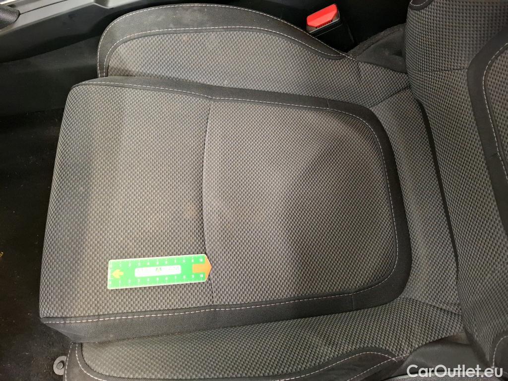  Renault  Megane  IV Estate Evolution 1.5 dCi 115CV BVA7 E6d #68