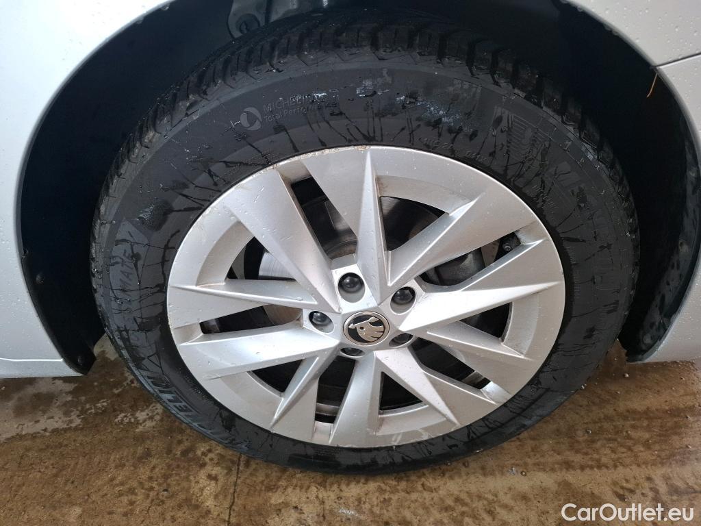  Skoda  Octavia  Berline Style 2.0 TDI 150CV BVA7 E6d #9