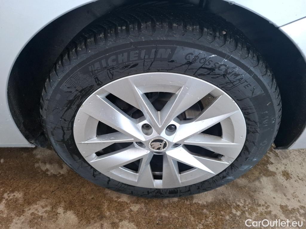  Skoda  Octavia  Berline Style 2.0 TDI 150CV BVA7 E6d #31