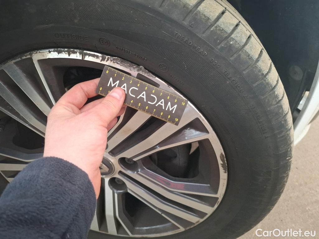  Renault  Megane  IV Berline 5 ptes. Intens 1.5 dCi 115CV BVA7 E6d #6