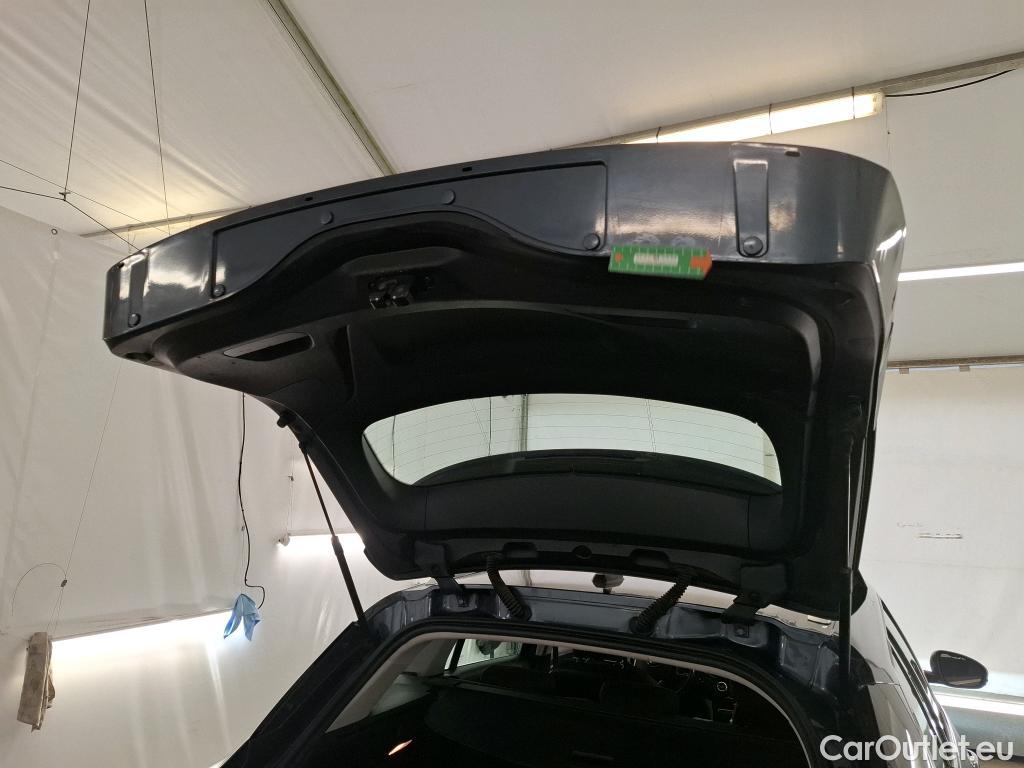  Renault  Megane  IV Estate Evolution 1.5 dCi 115CV BVA7 E6d #48