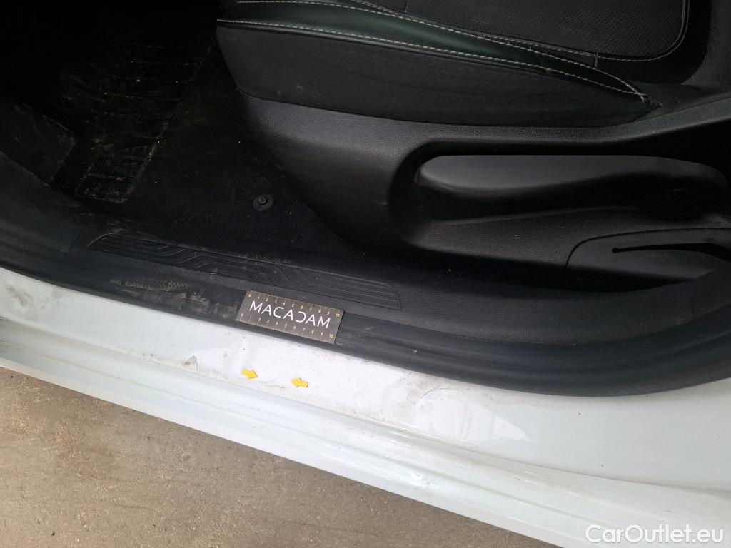  Renault  Megane  IV Berline 5 ptes. Intens 1.5 dCi 115CV BVA7 E6d #47