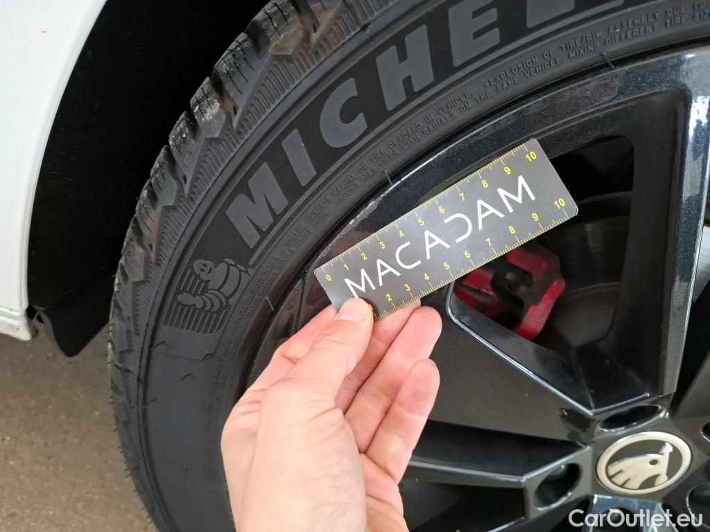  Skoda  Octavia  Berline RS 2.0 TDI 200CV BVA7 E6d #33