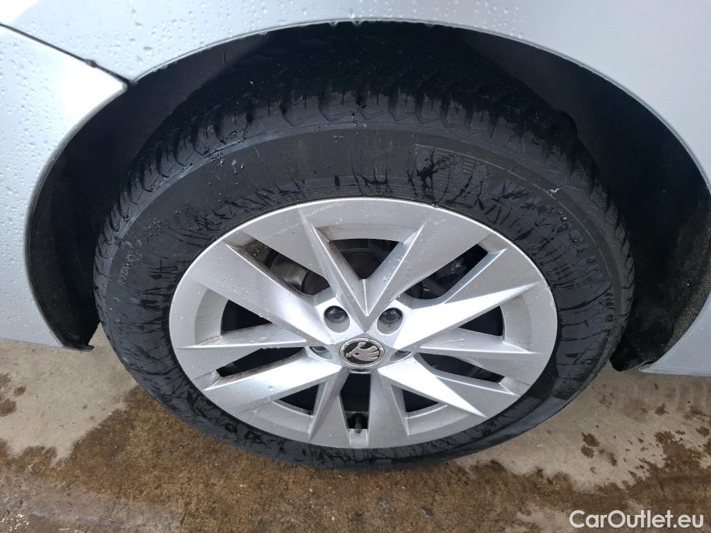  Skoda  Octavia  Berline Style 2.0 TDI 150CV BVA7 E6d #35