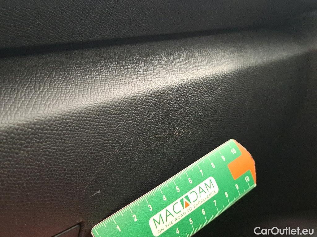  Citroen  C4  Berline Feel Nav Business R 1.5 BlueHDI 110CV BVM6 E6d #11